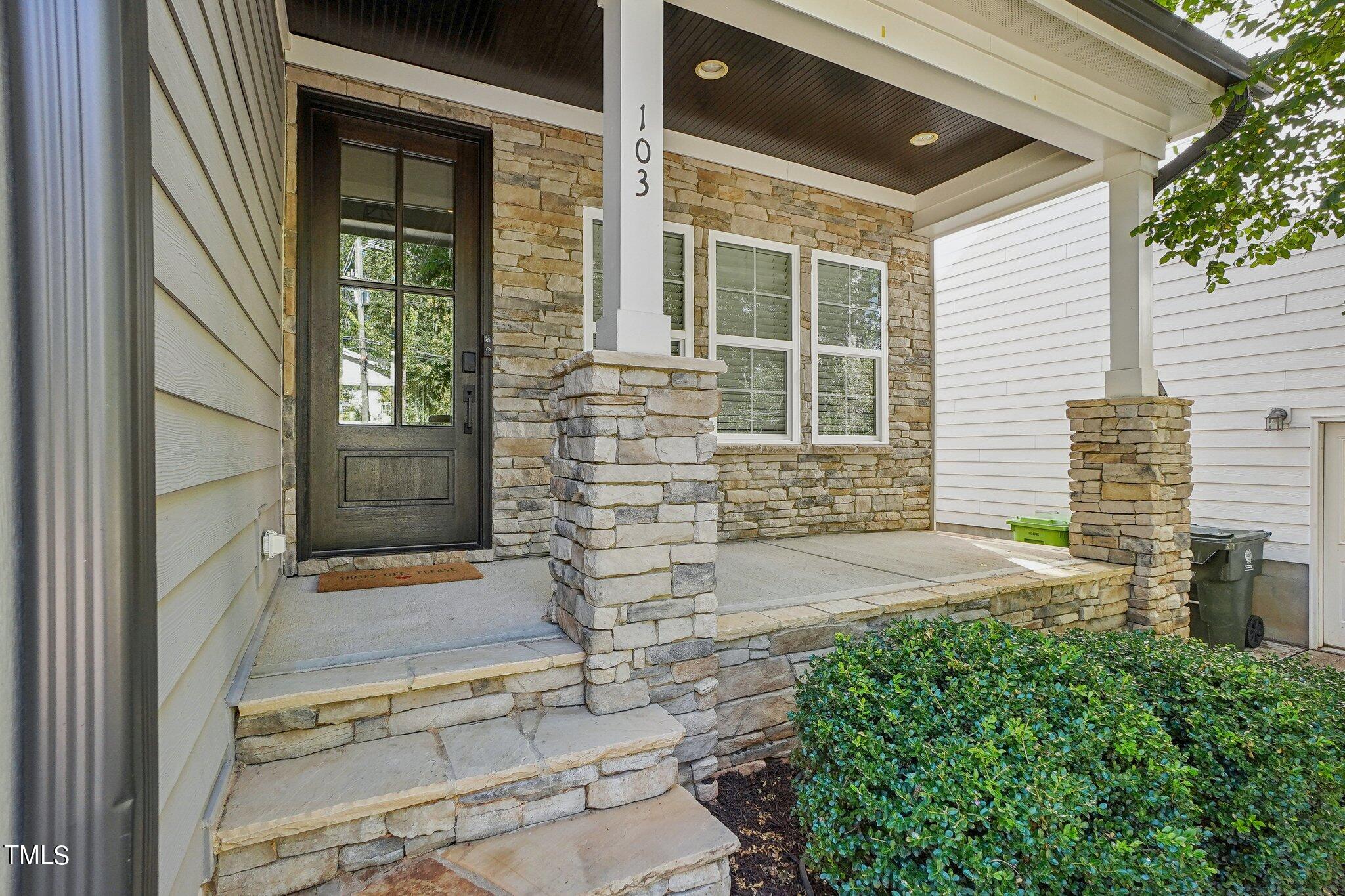 103 Pineland Circle