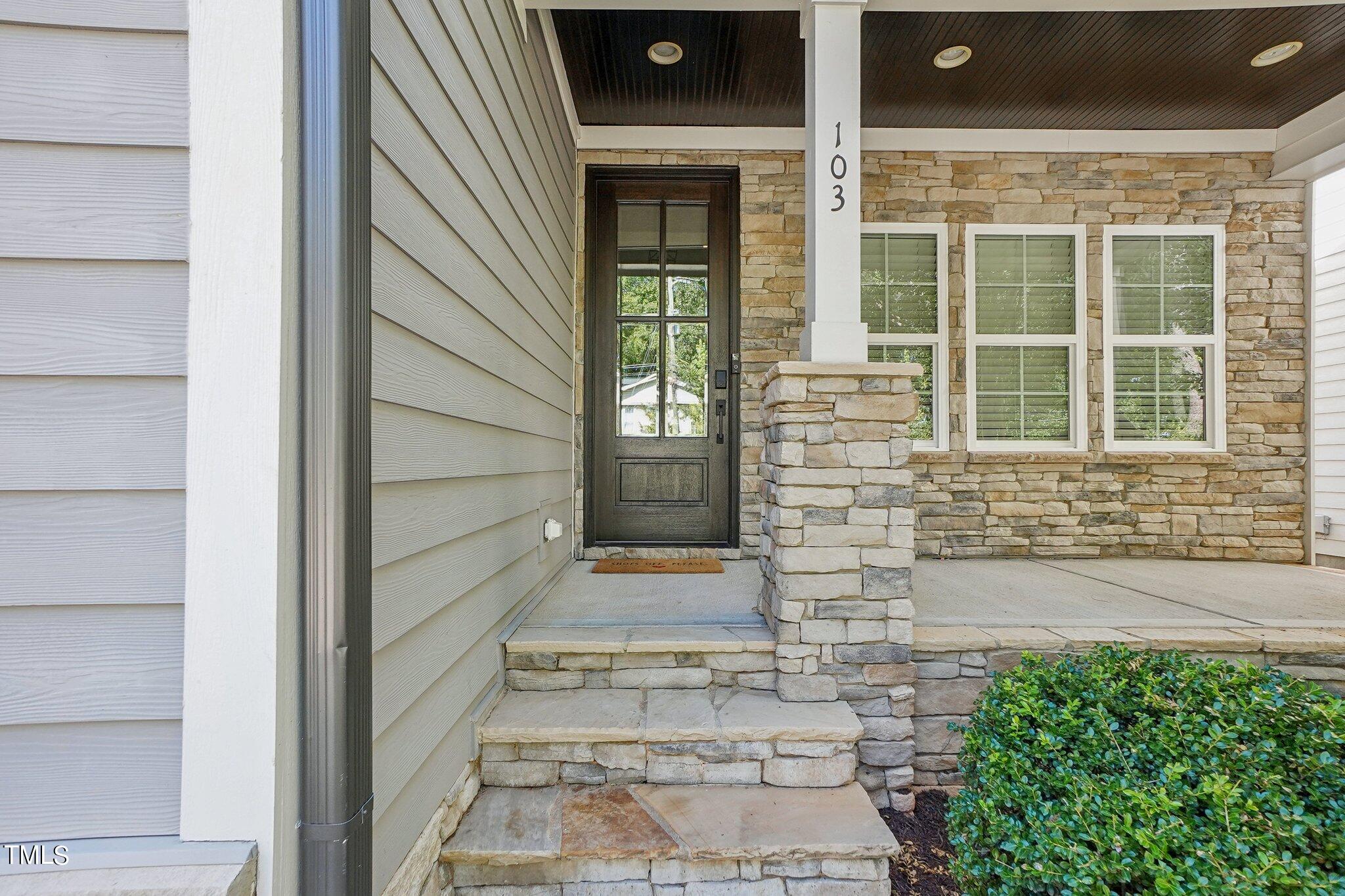 103 Pineland Circle