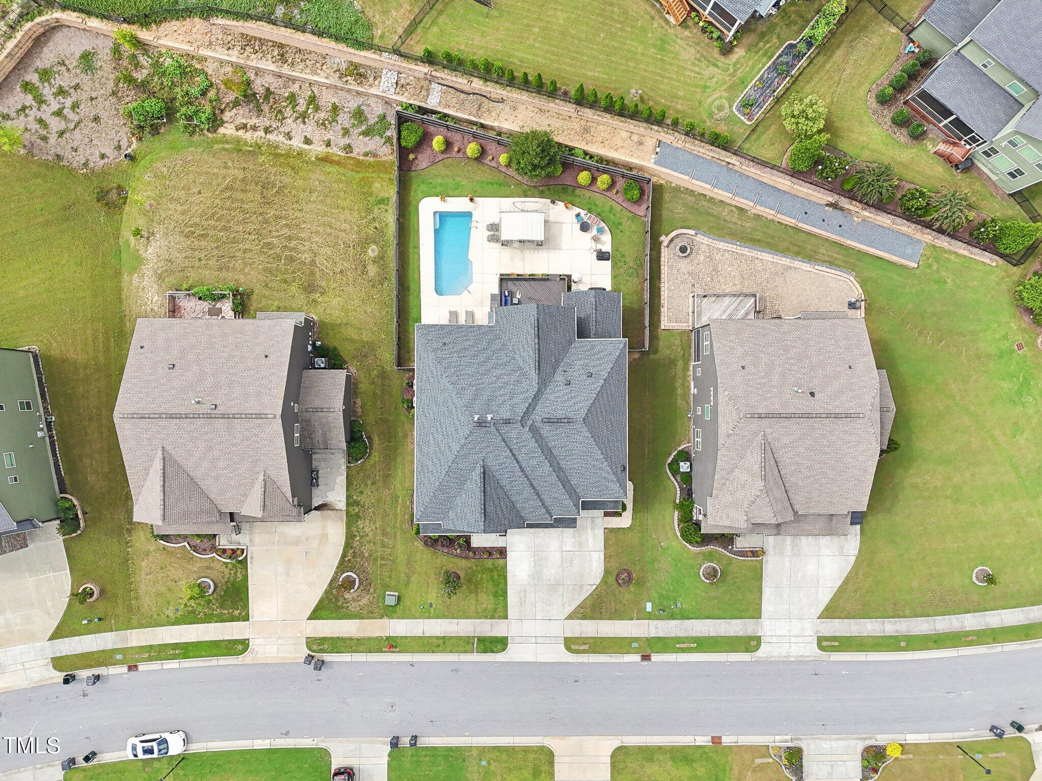 2413 Canoe Creek Lane