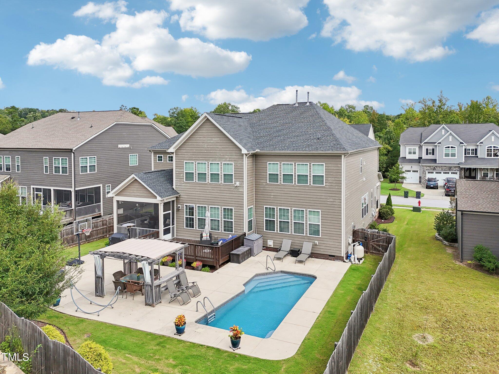 2413 Canoe Creek Lane
