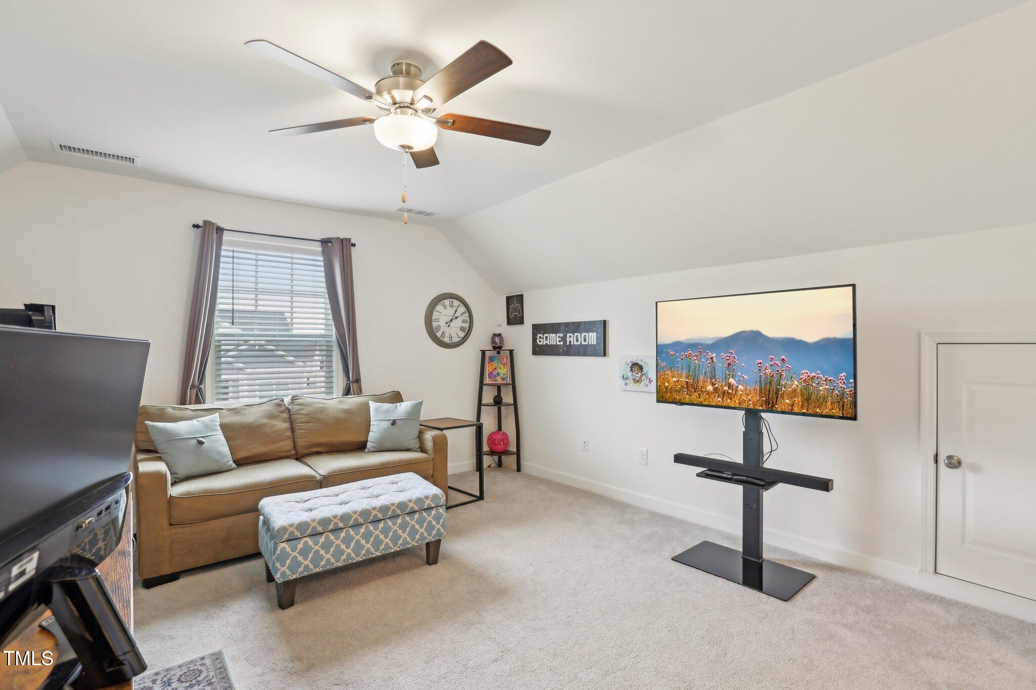 5 Pickerel Crest Way