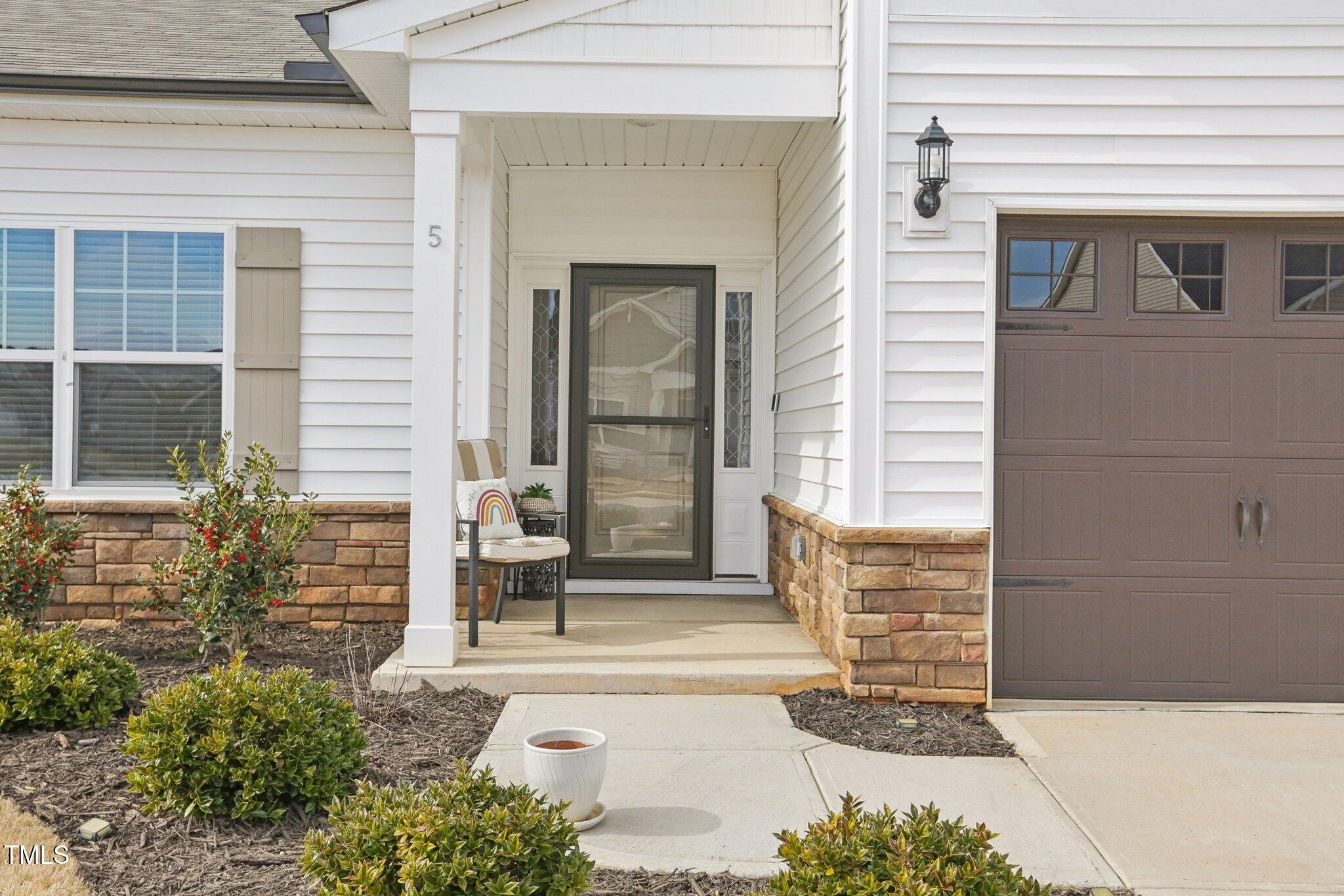 5 Pickerel Crest Way