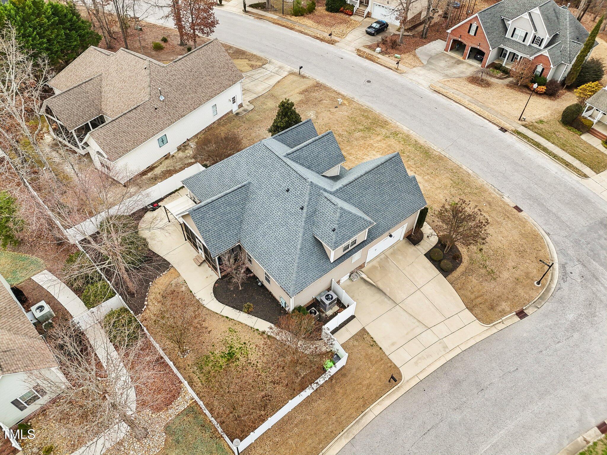 22 Hill Lane