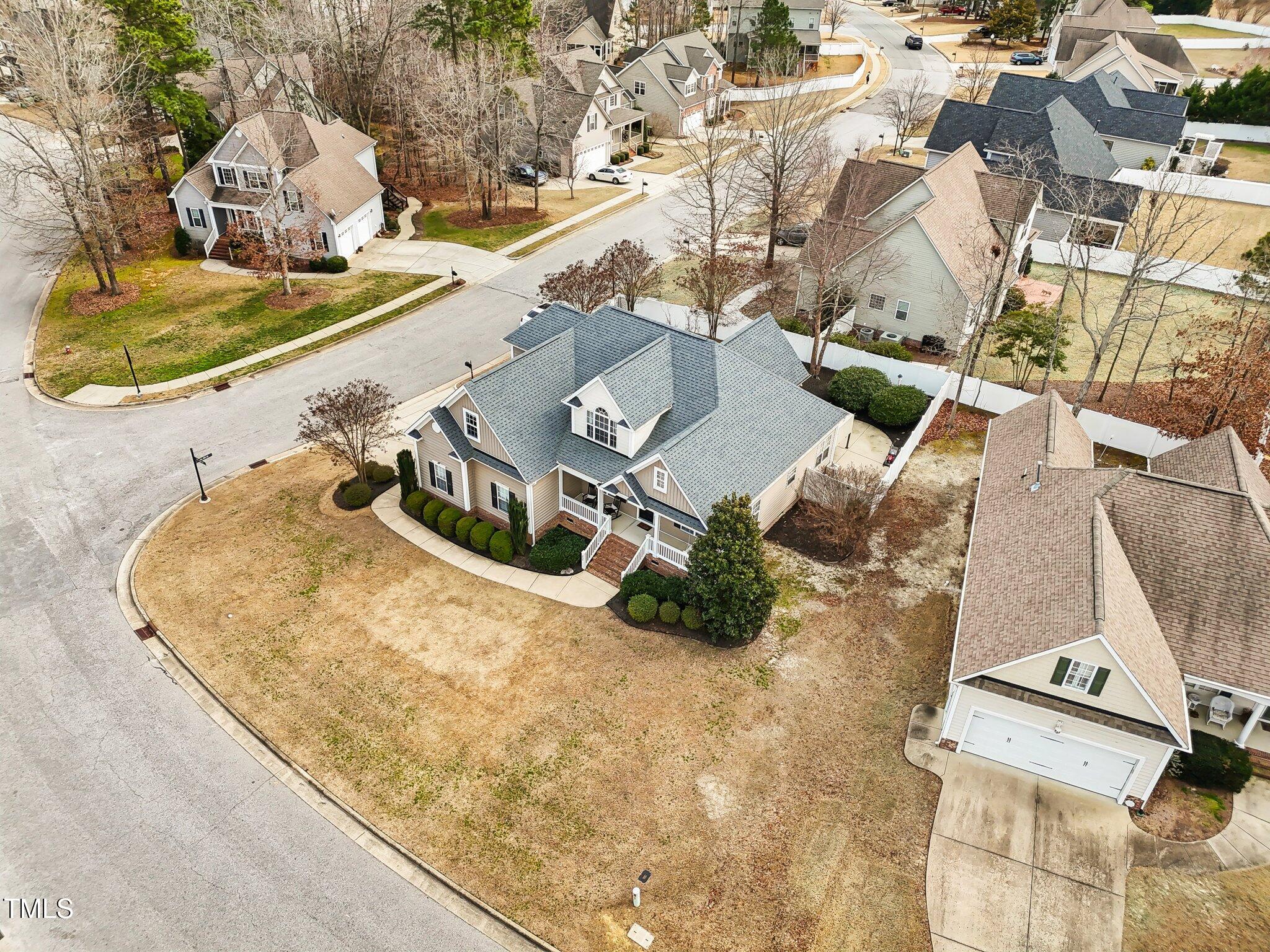 22 Hill Lane