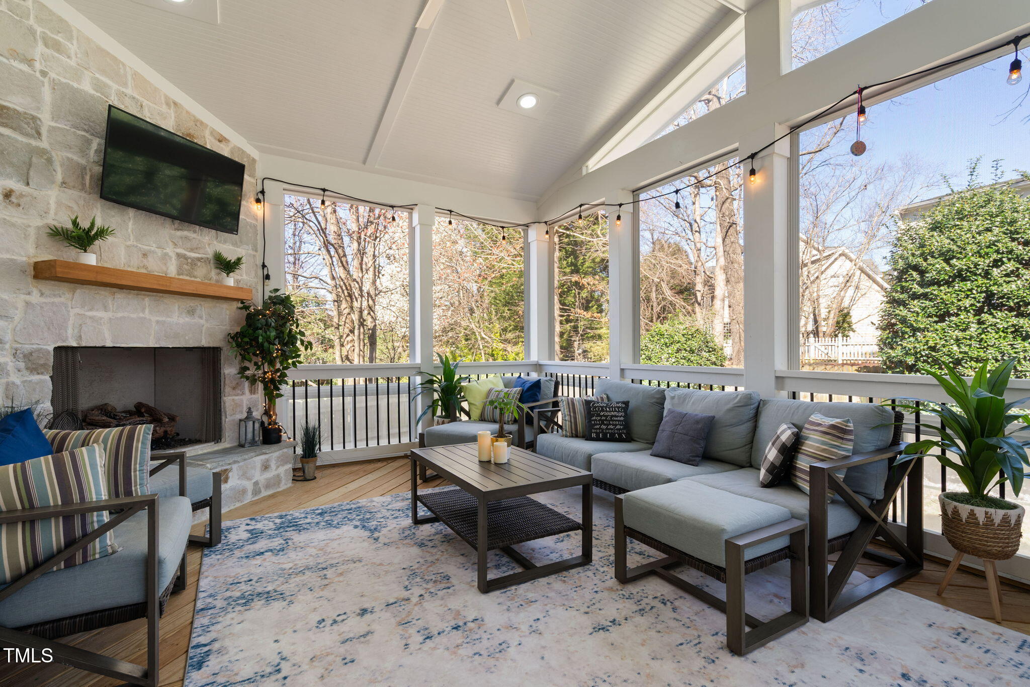 102 Belle Isle Court