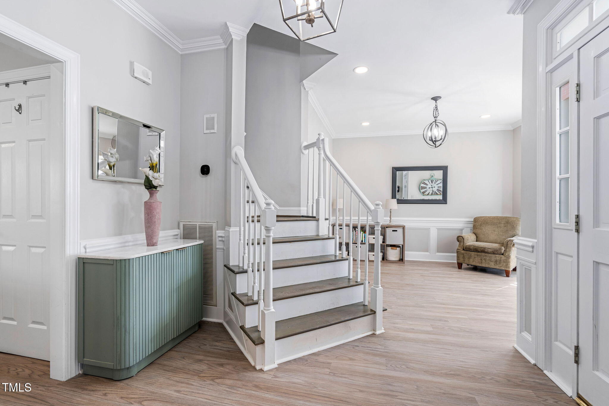 102 Belle Isle Court