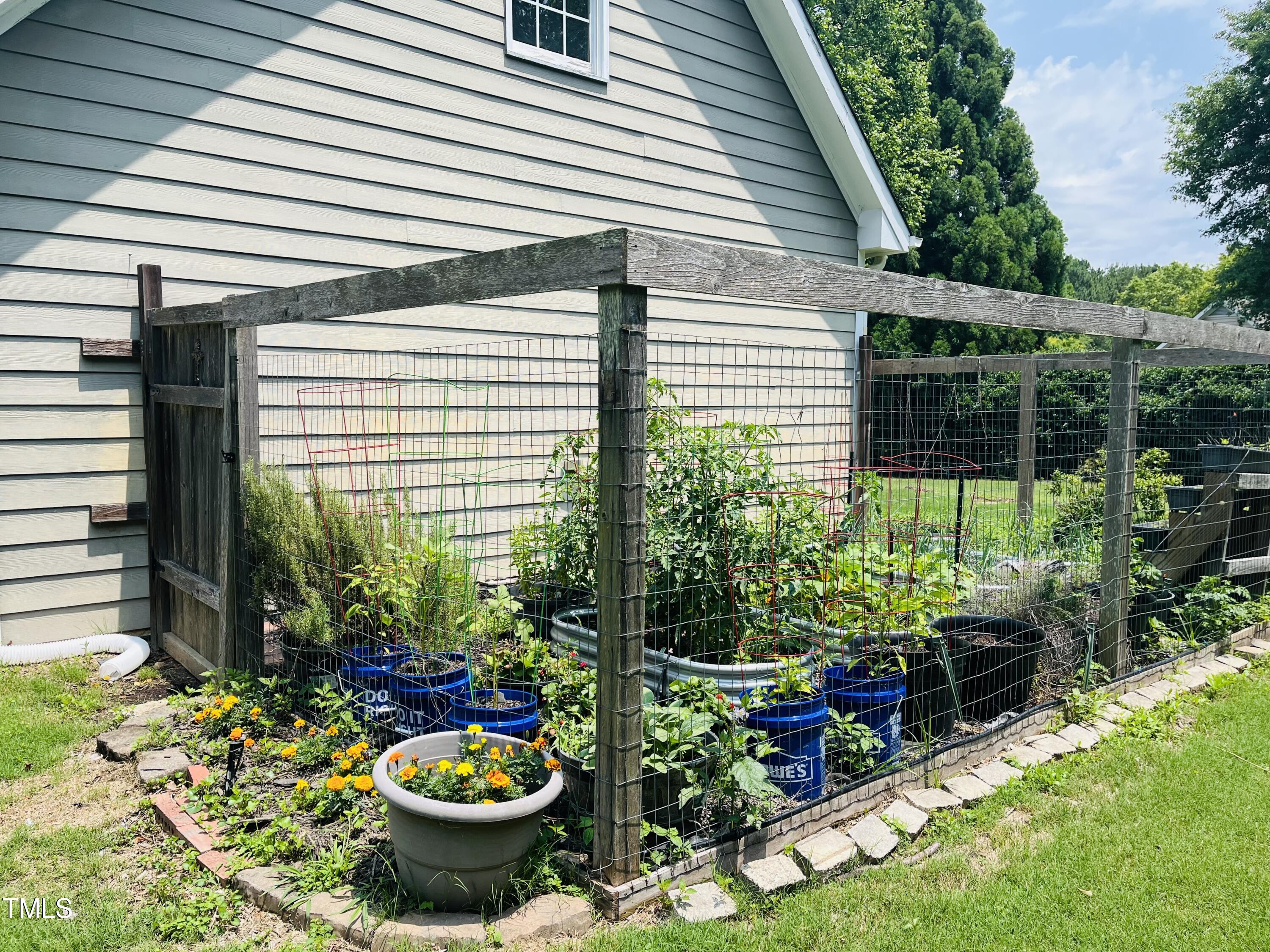 8517 Falkirk Ridge Court