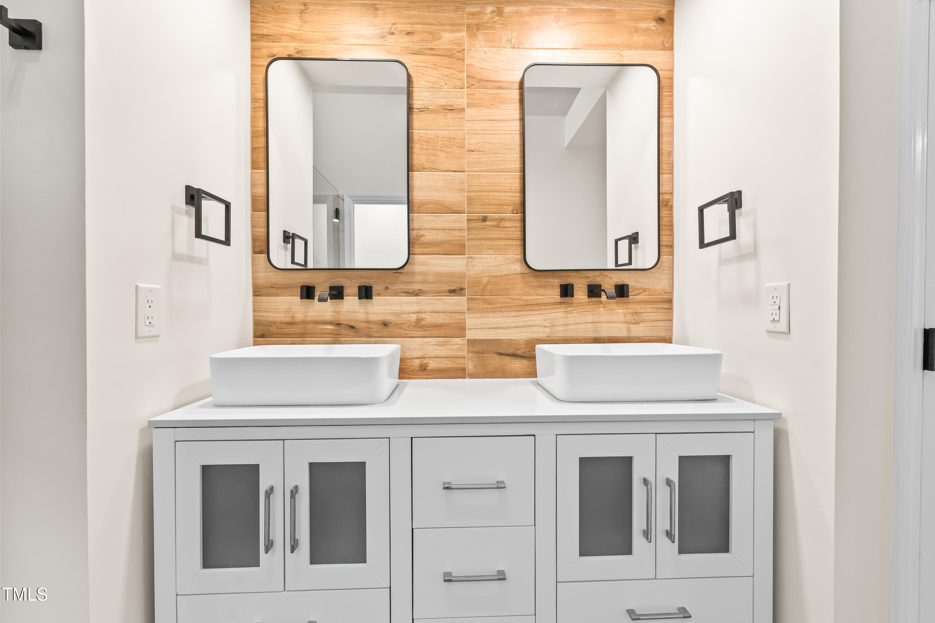 214 Wax Myrtle Court