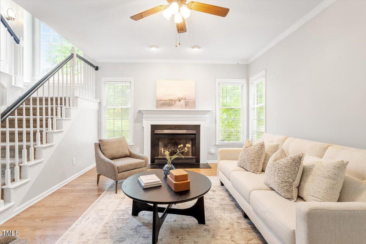 9400 Leslieshire Drive