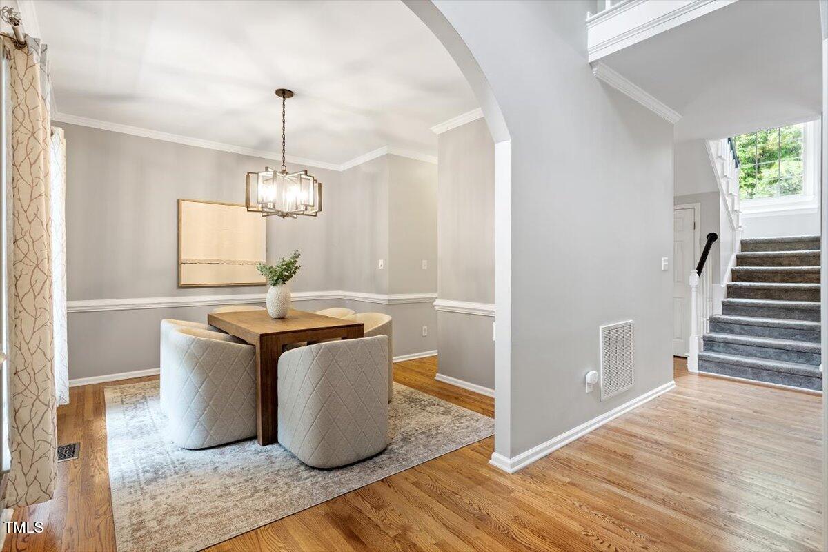 9400 Leslieshire Drive