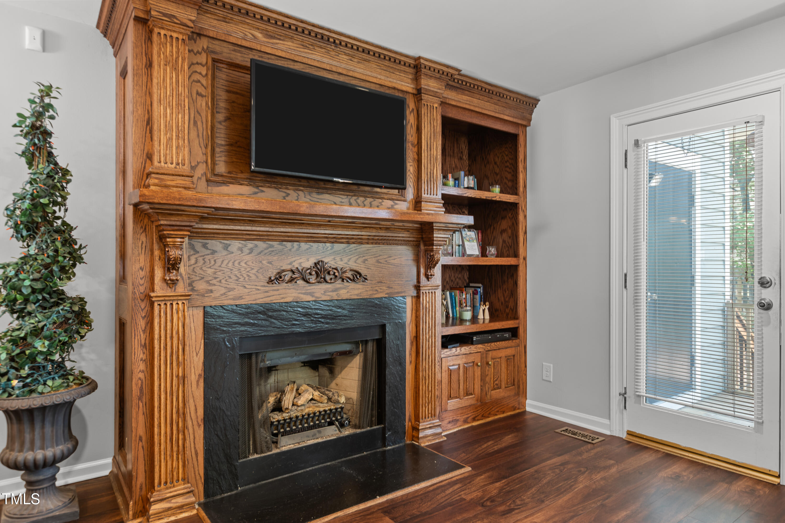 1815 Crystal Downs Lane