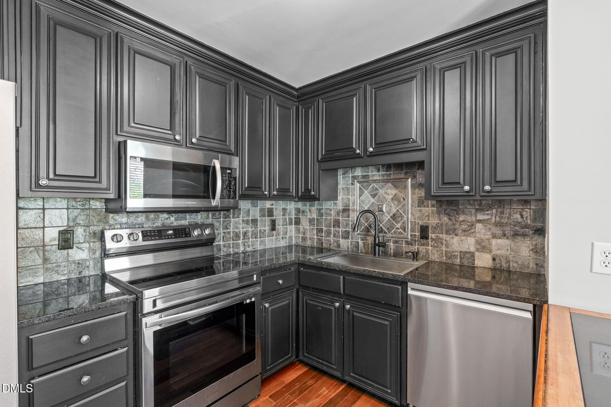 2208 Stafford Avenue