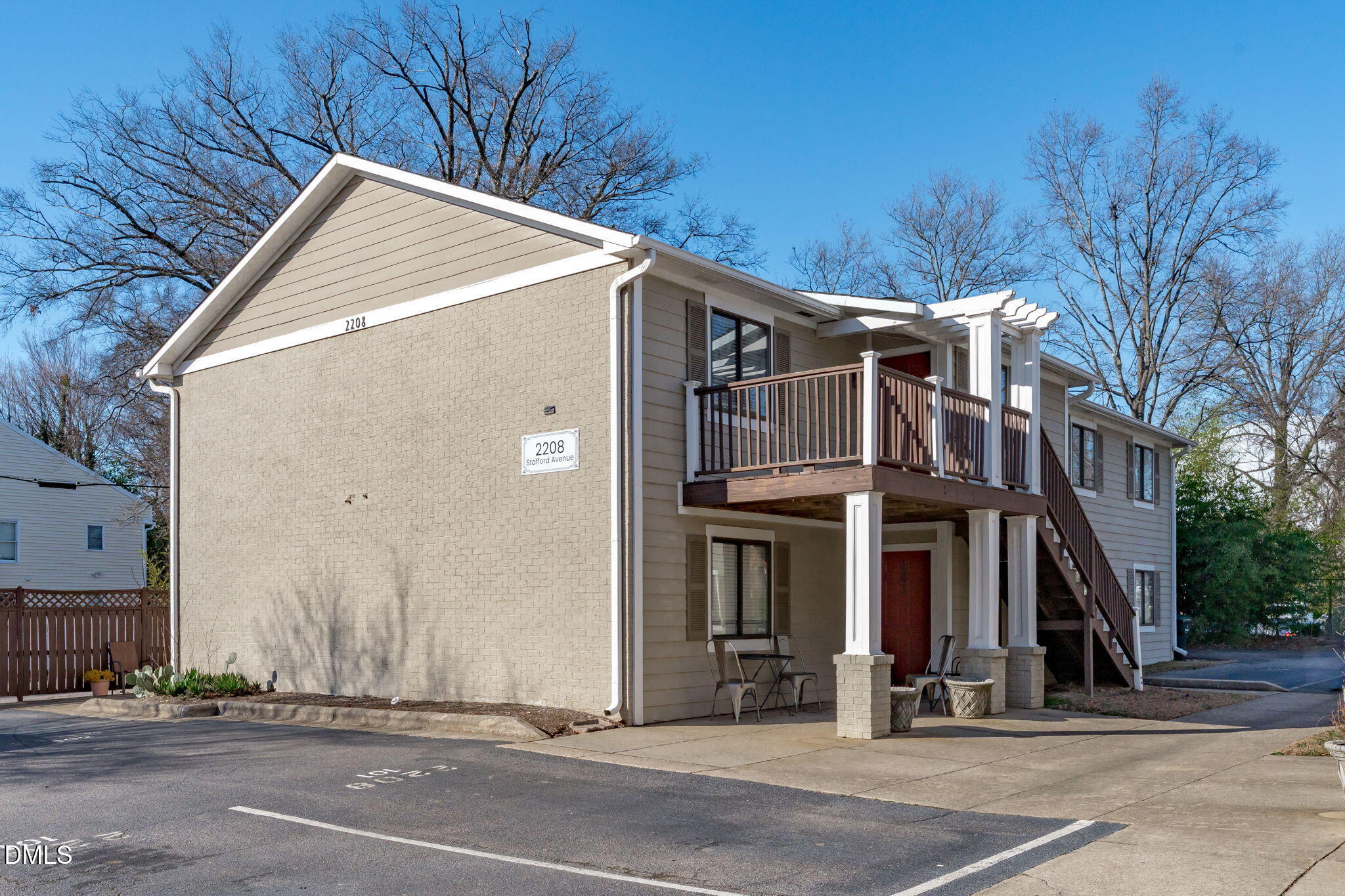 2208 Stafford Avenue