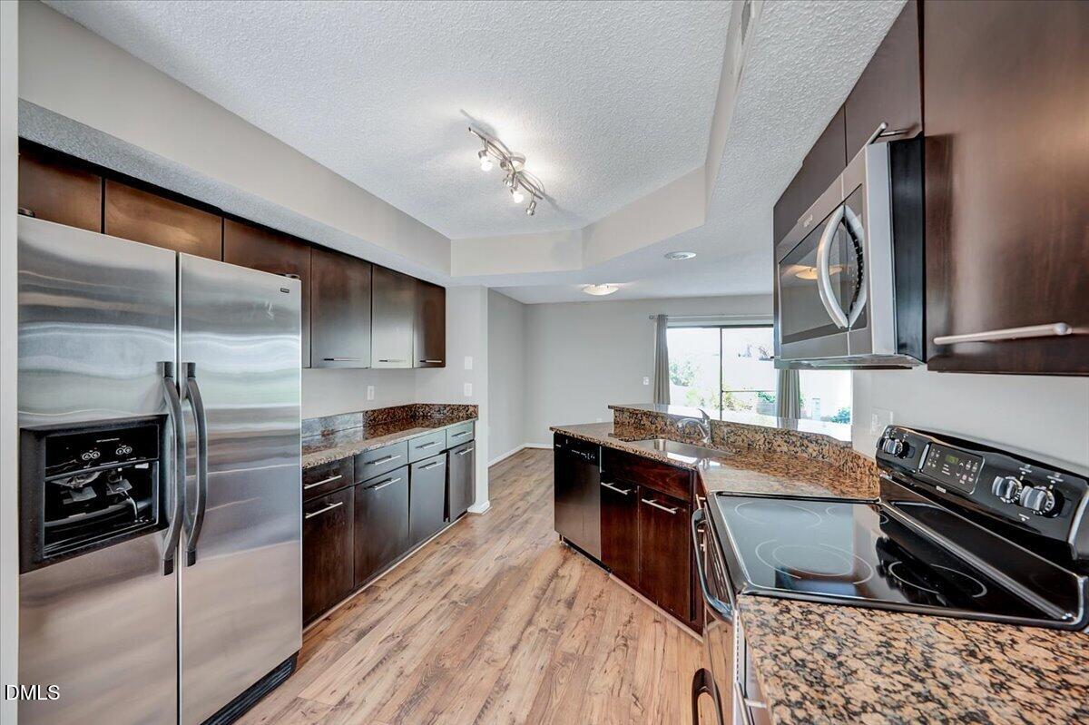 7802 Falcon Rest Circle