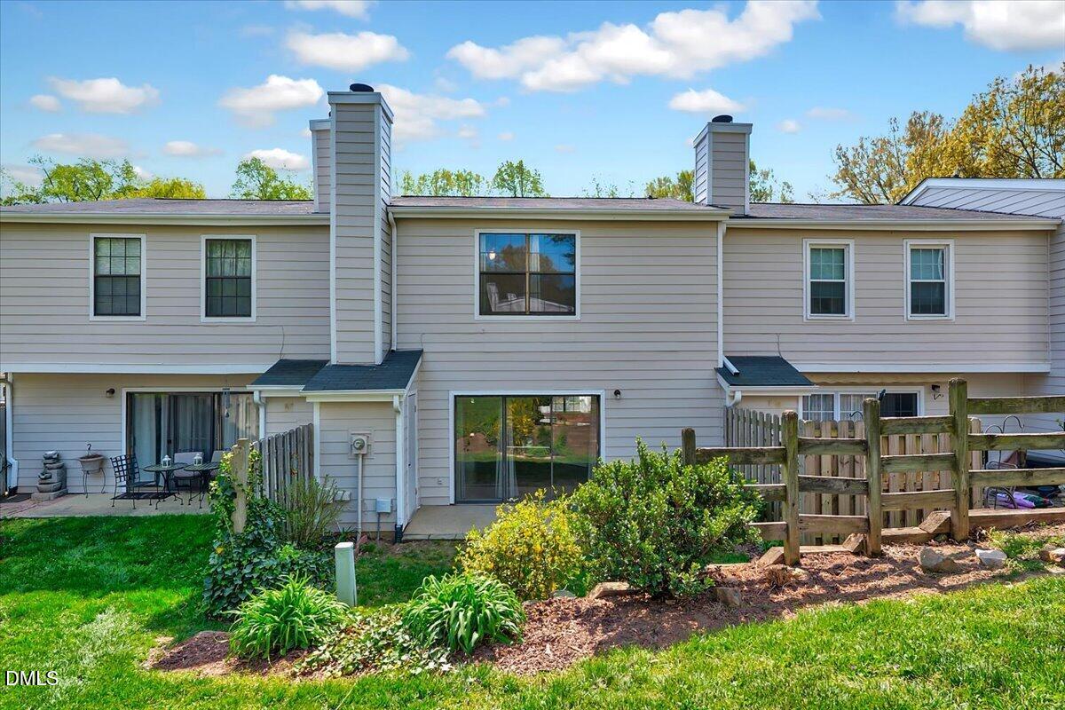 7802 Falcon Rest Circle