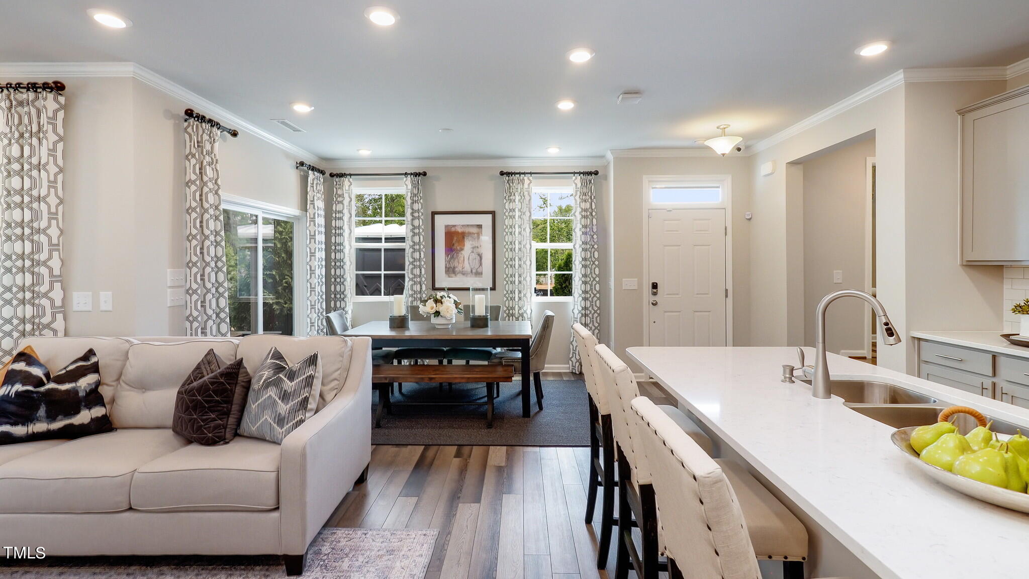 212 Deercroft Drive