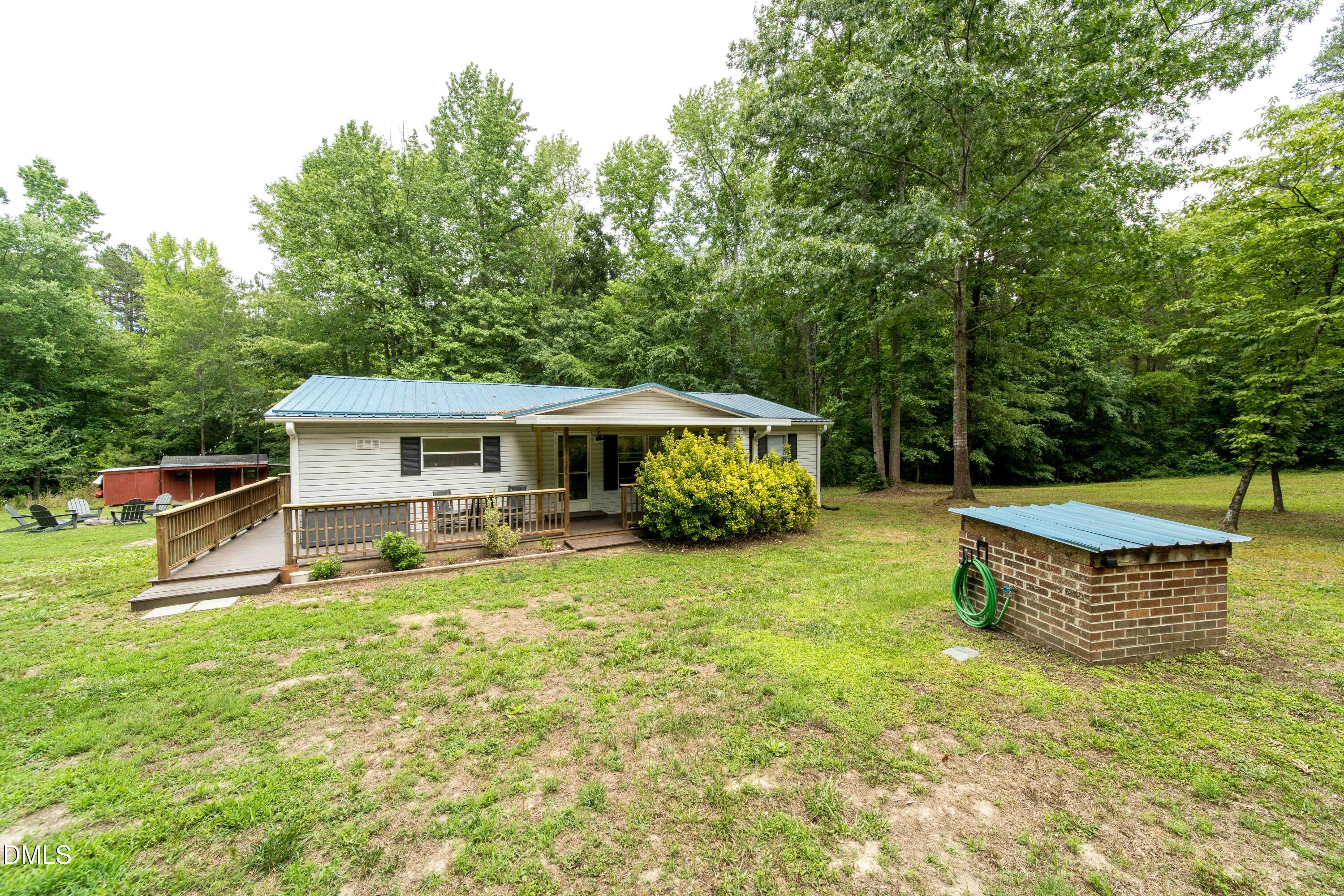 748 Hunters Circle