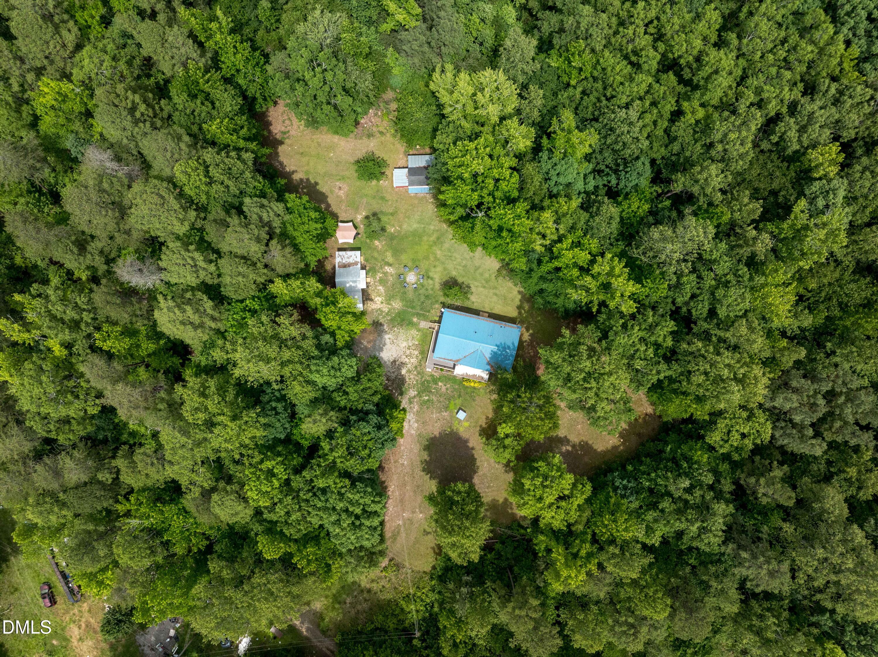 748 Hunters Circle