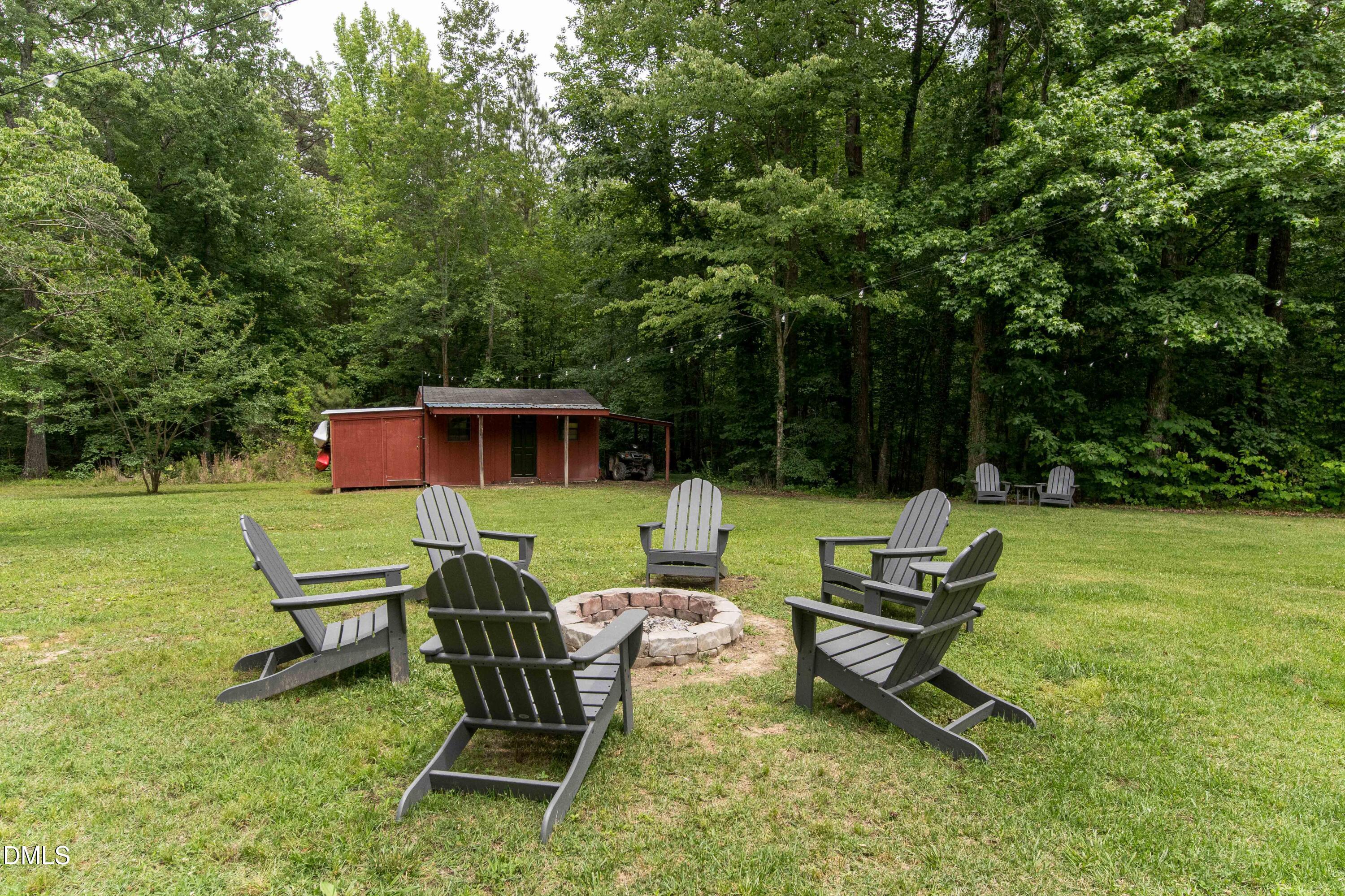 748 Hunters Circle