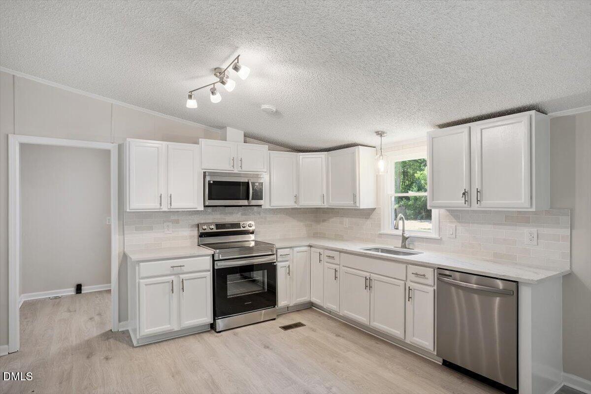 3356 Dandelion Lane