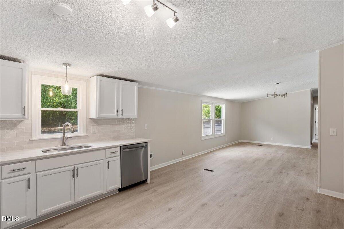 3356 Dandelion Lane