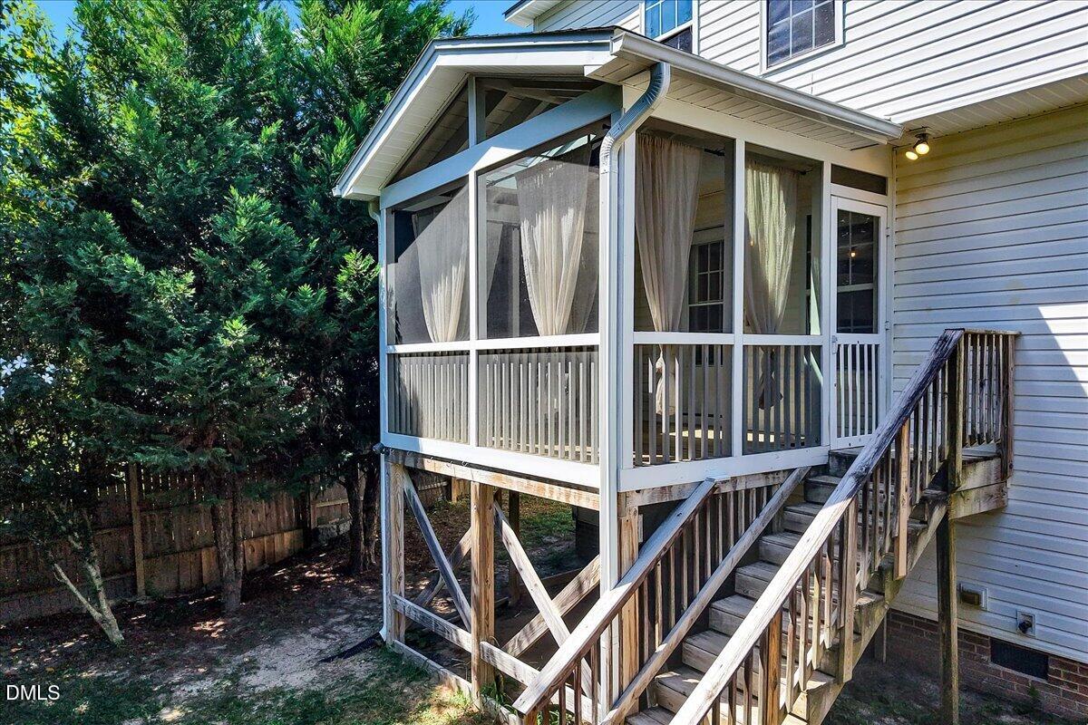 4704 Windblown Court
