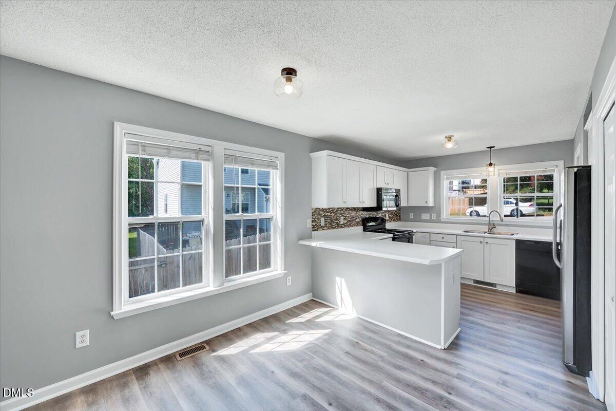 4704 Windblown Court