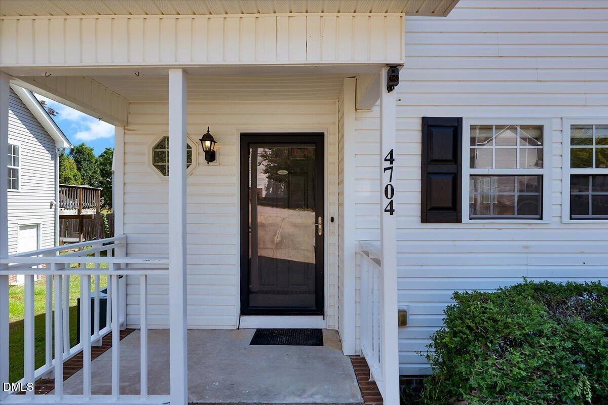 4704 Windblown Court
