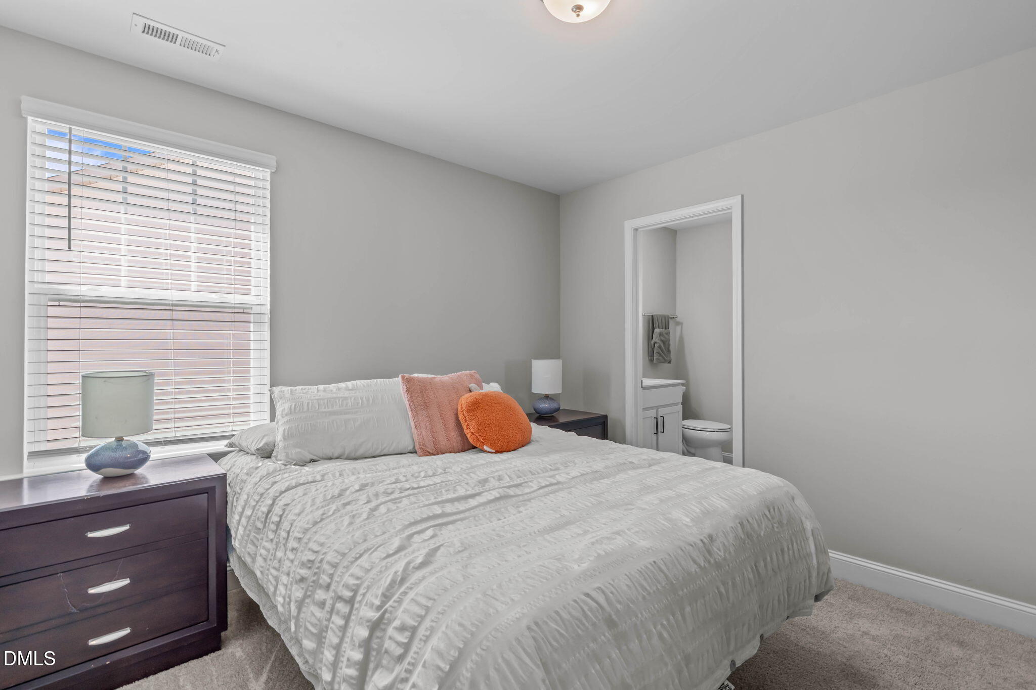35 Saintsing Trail