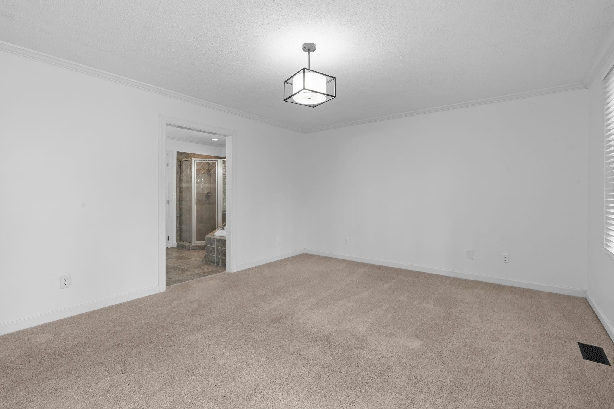 3417 Donner Trail