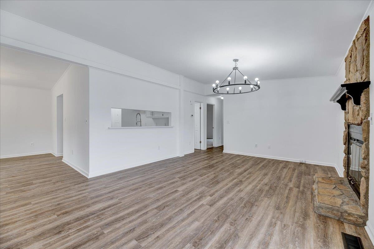 107 Oak Hill Loop