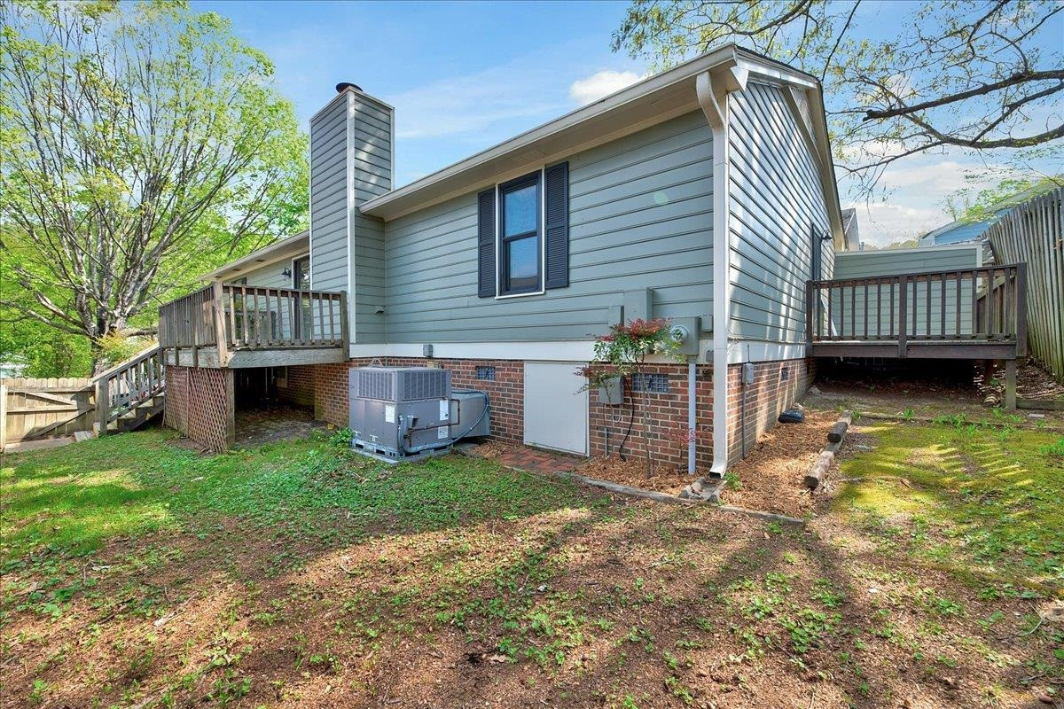 107 Oak Hill Loop