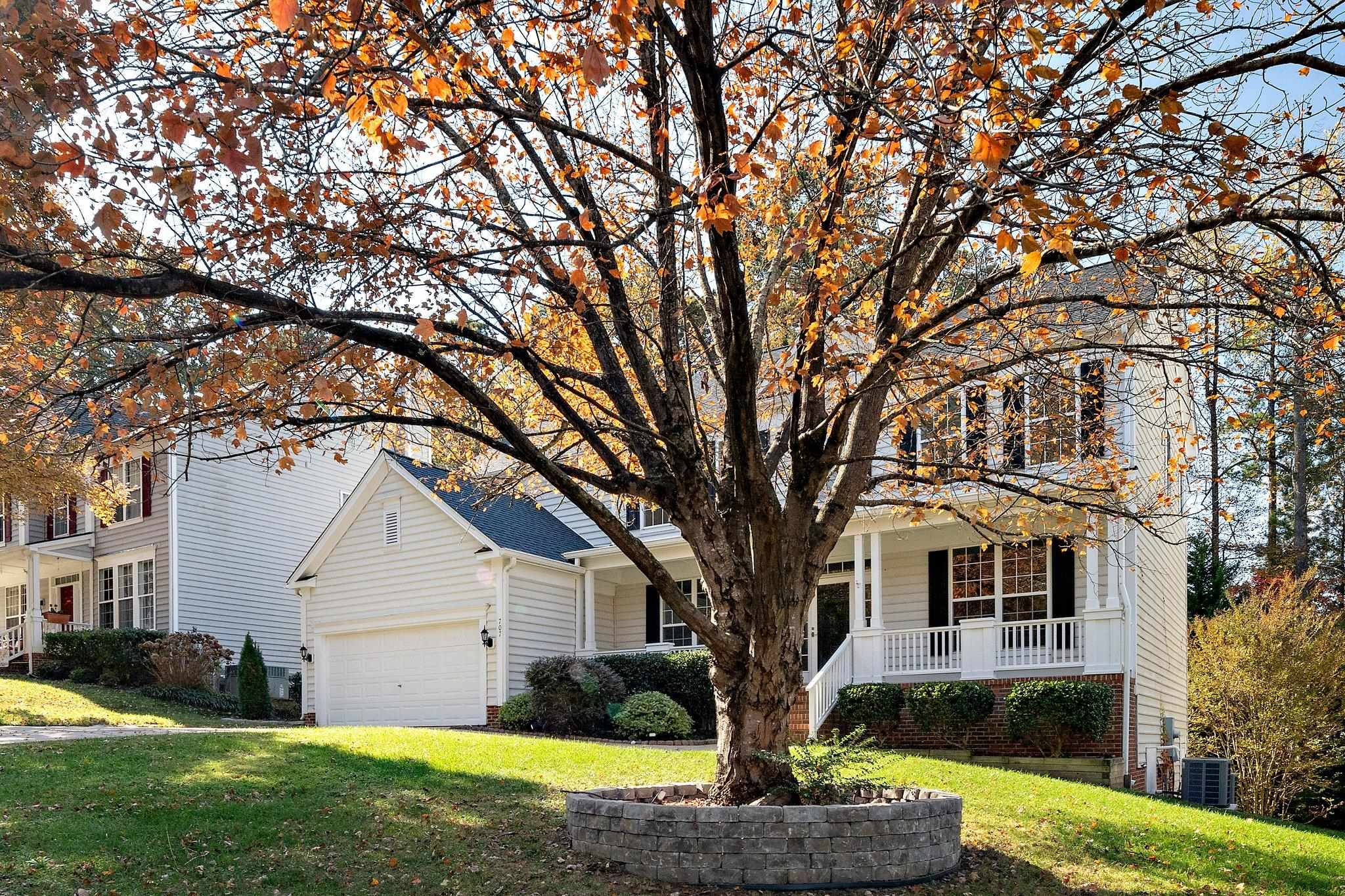 707 Hillsford Lane