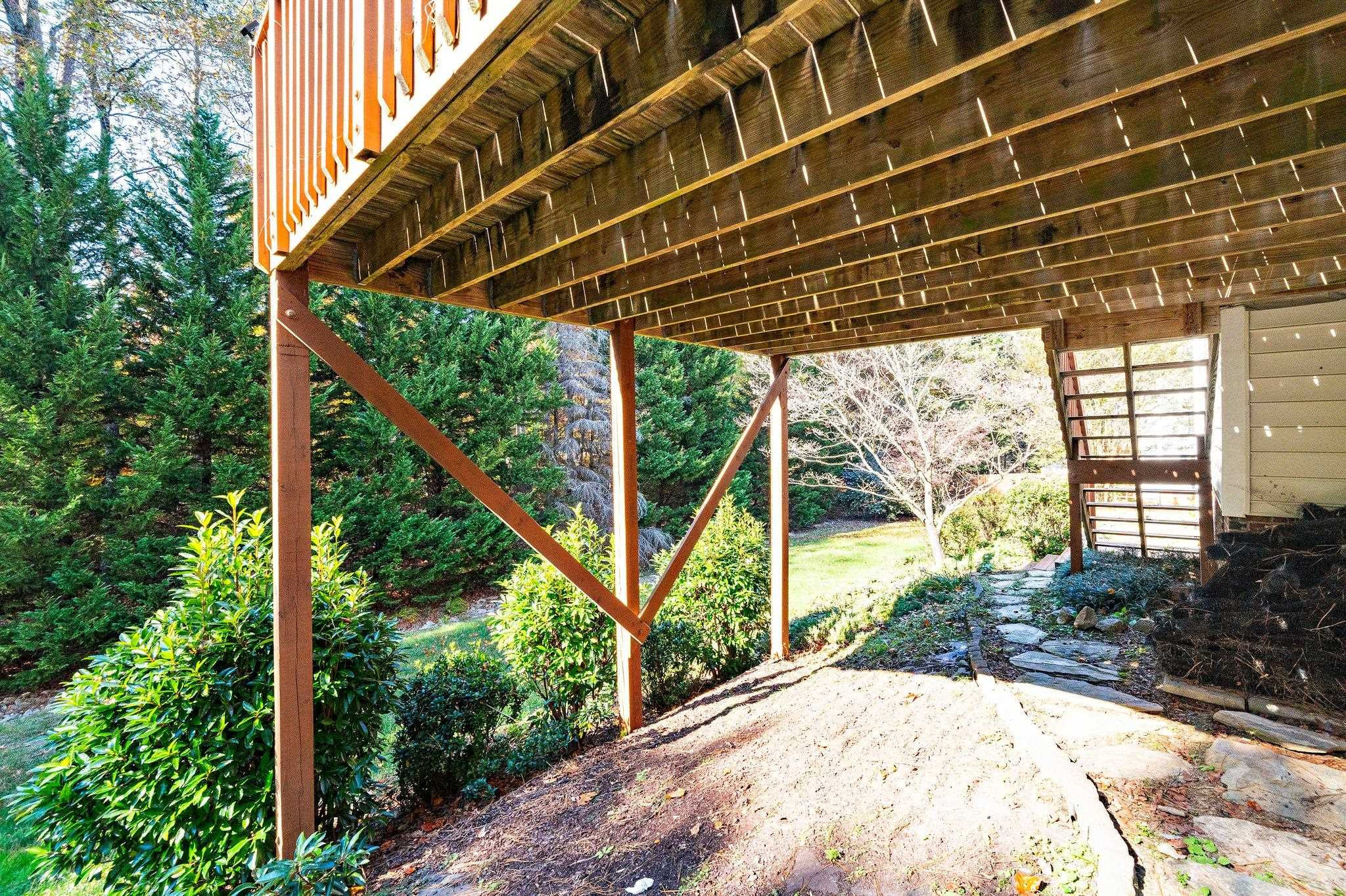 707 Hillsford Lane