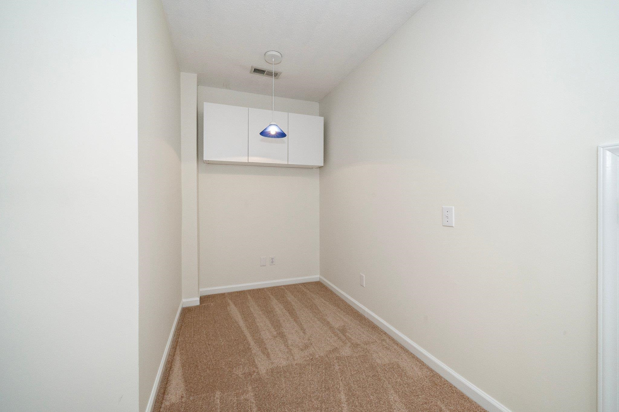 707 Hillsford Lane