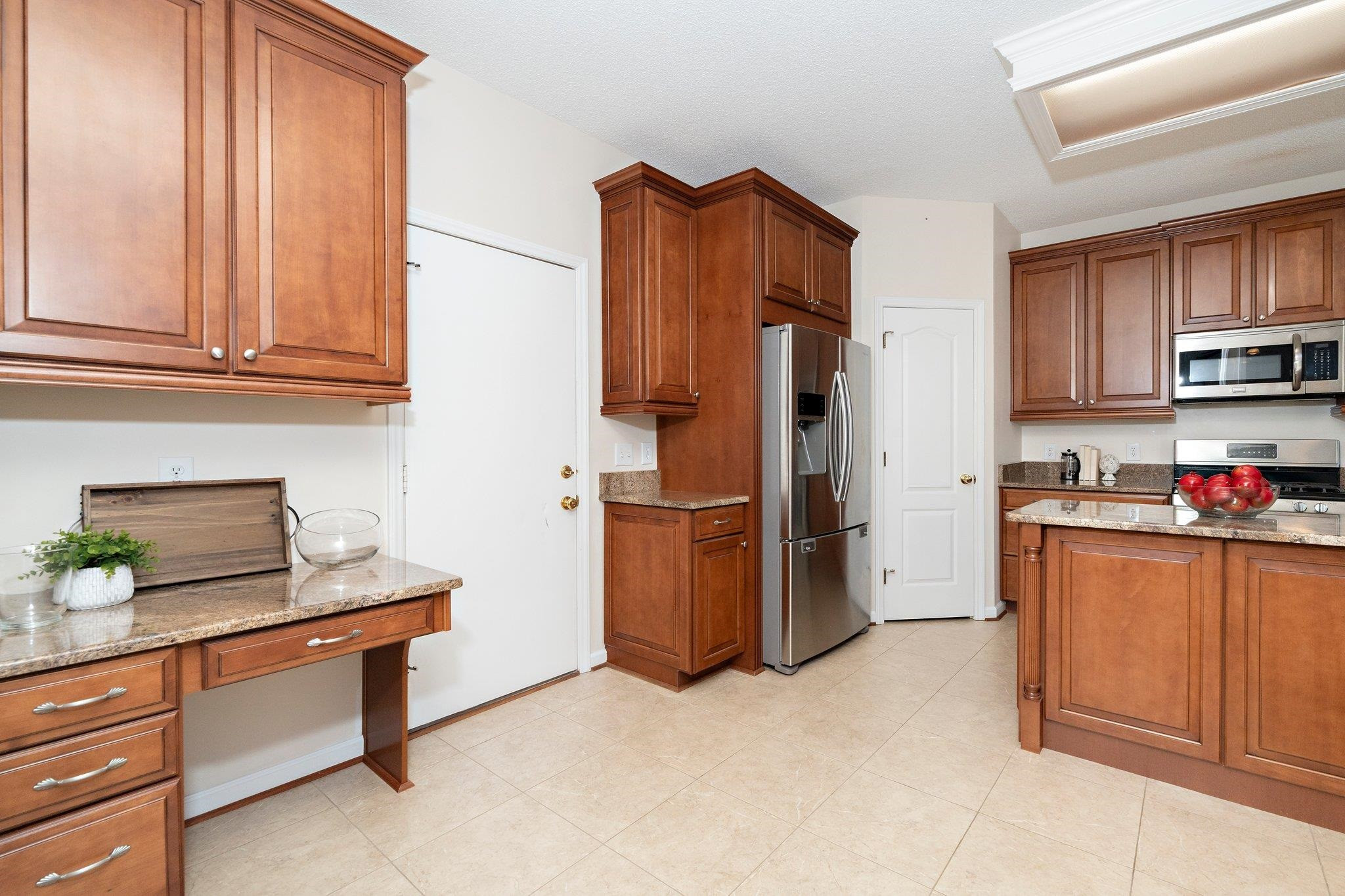 707 Hillsford Lane