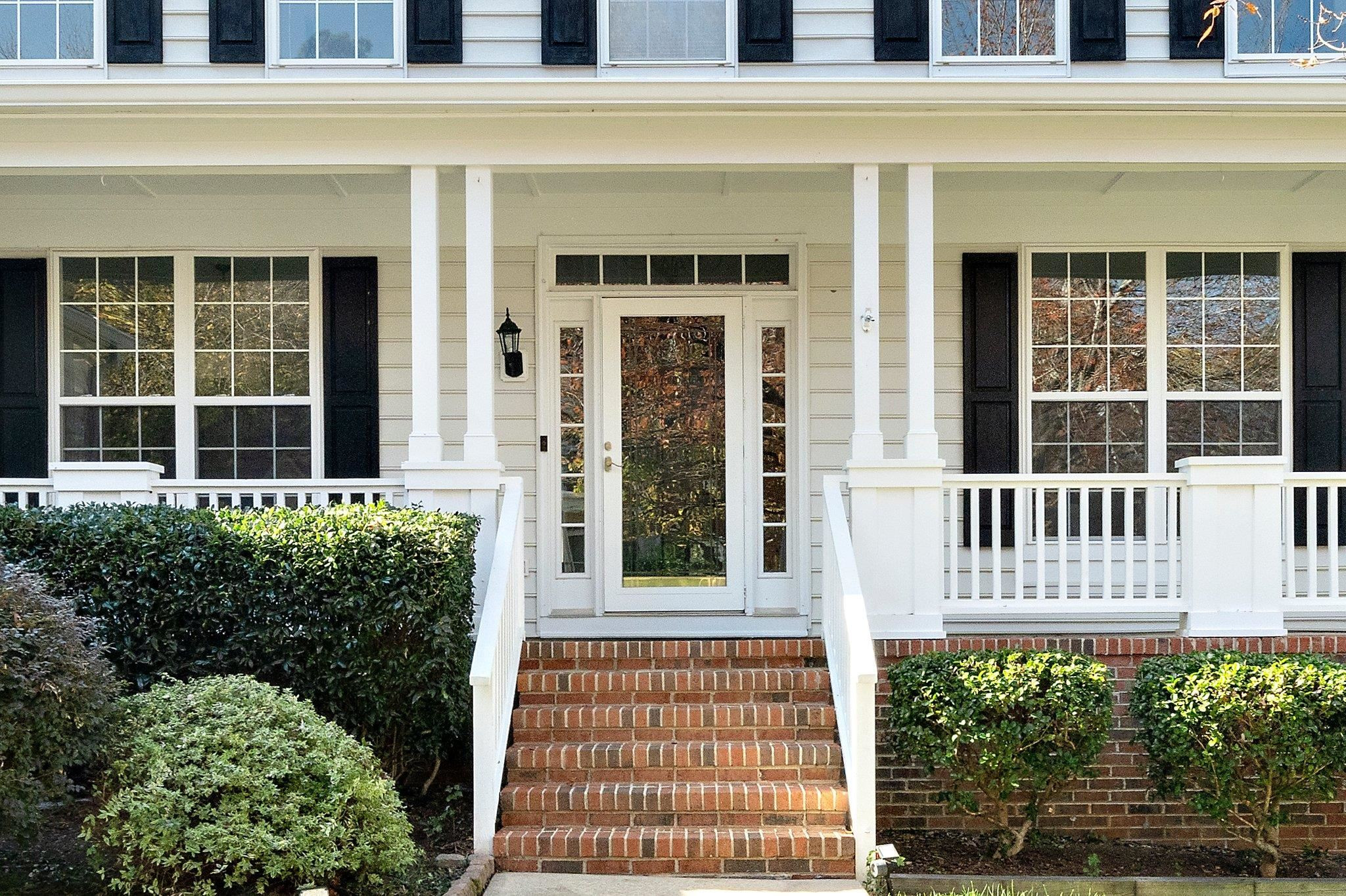 707 Hillsford Lane