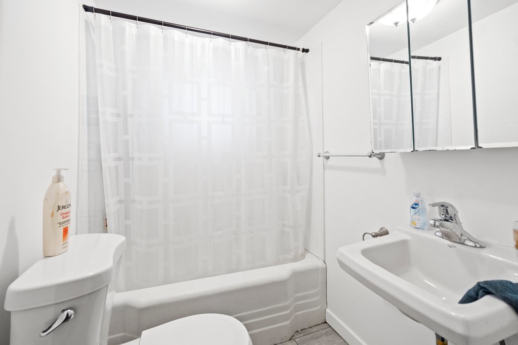 1436 N Campbell Avenue