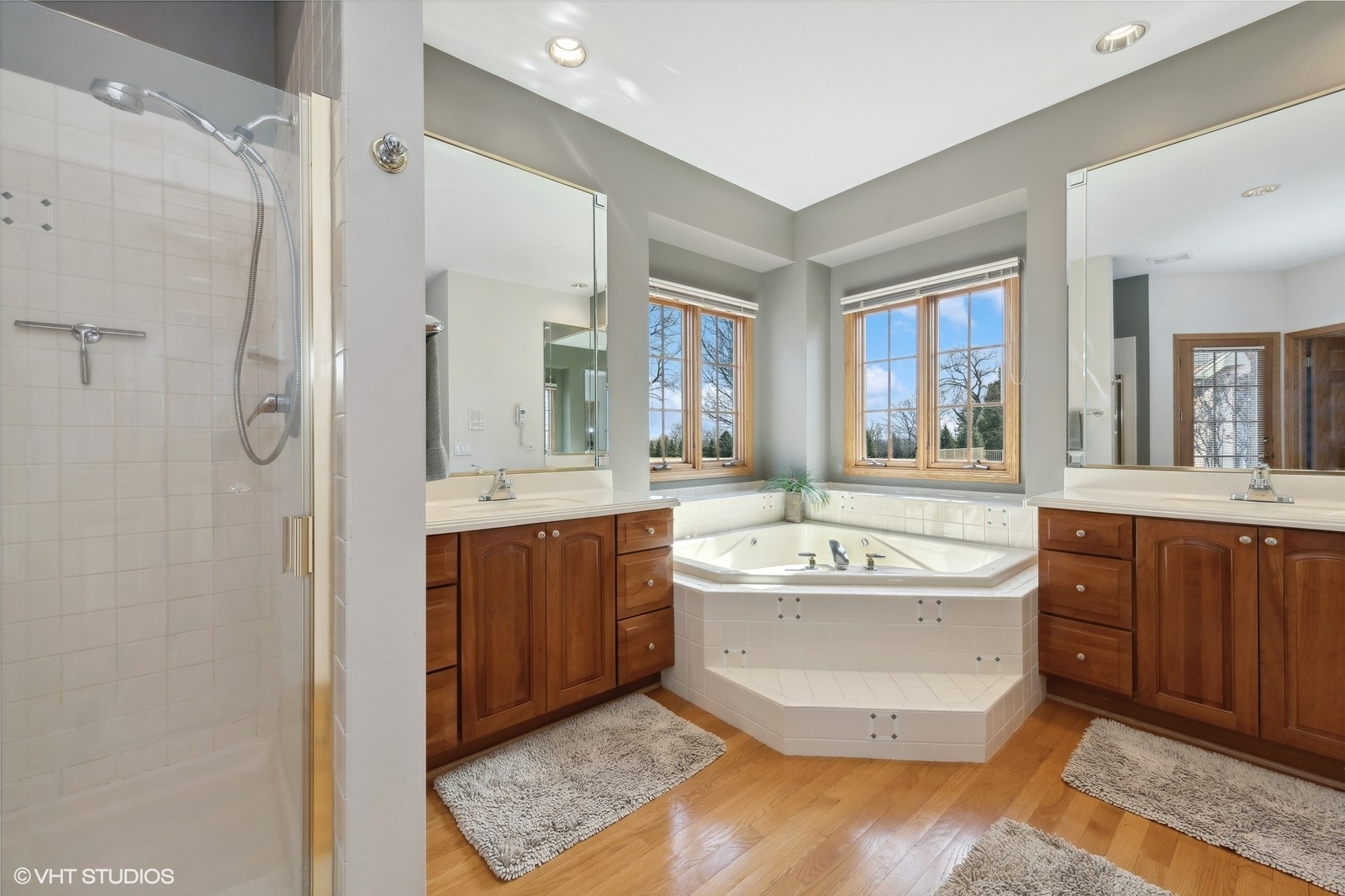 3904 Dutch Creek Lane