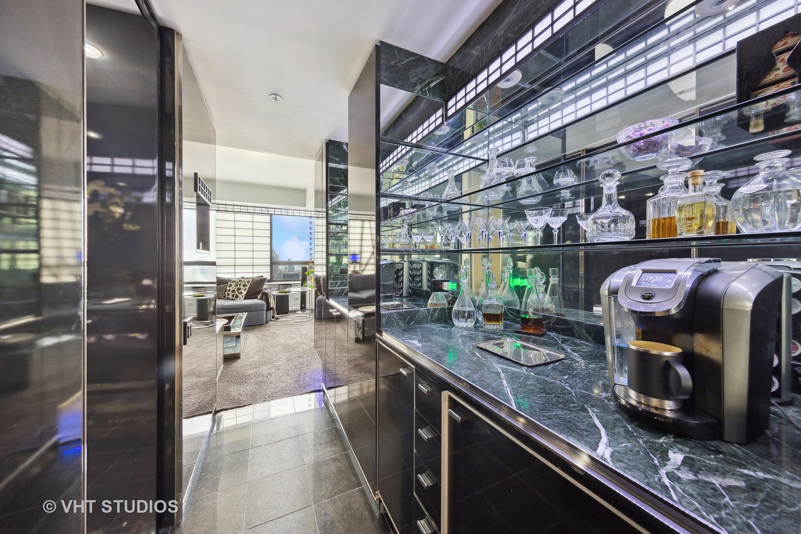 180 E Pearson Street Unit: 6907