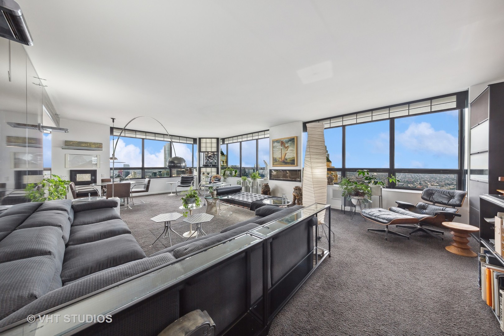 180 E Pearson Street Unit: 6907