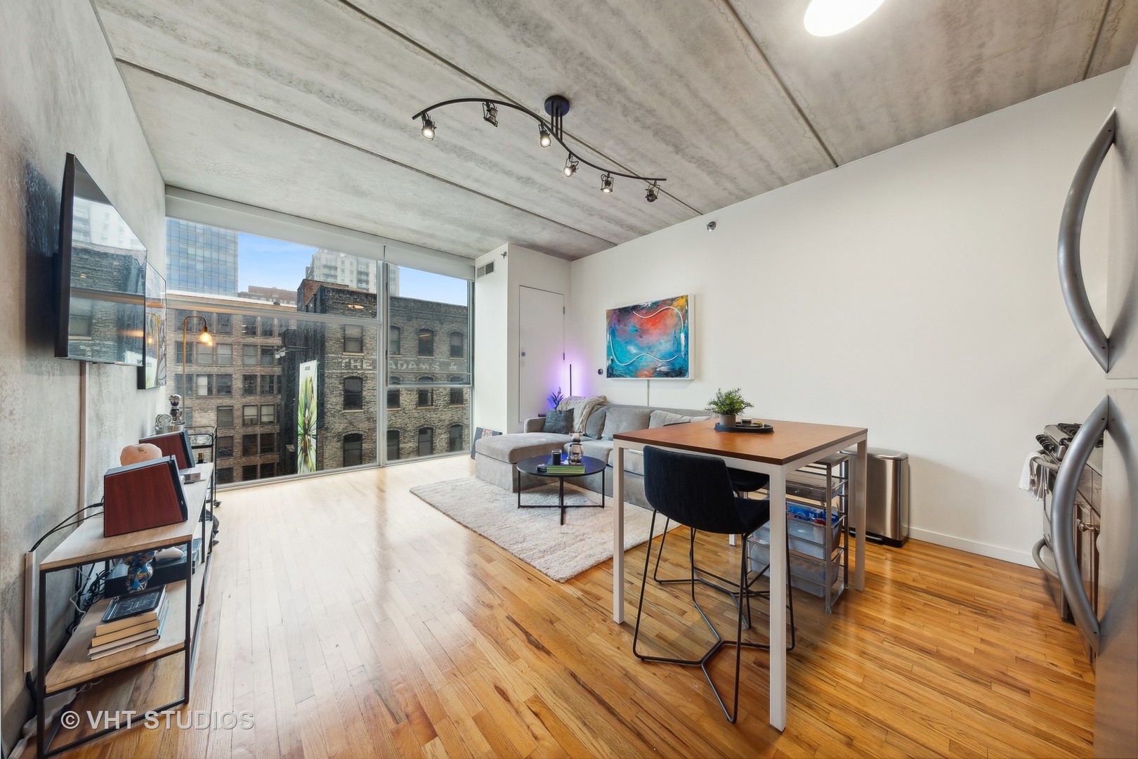 630 N Franklin Street Unit: 602