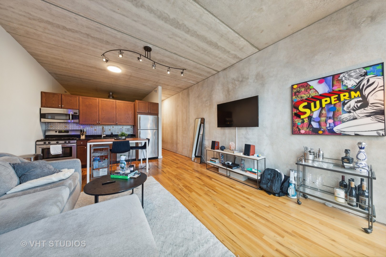 630 N Franklin Street Unit: 602
