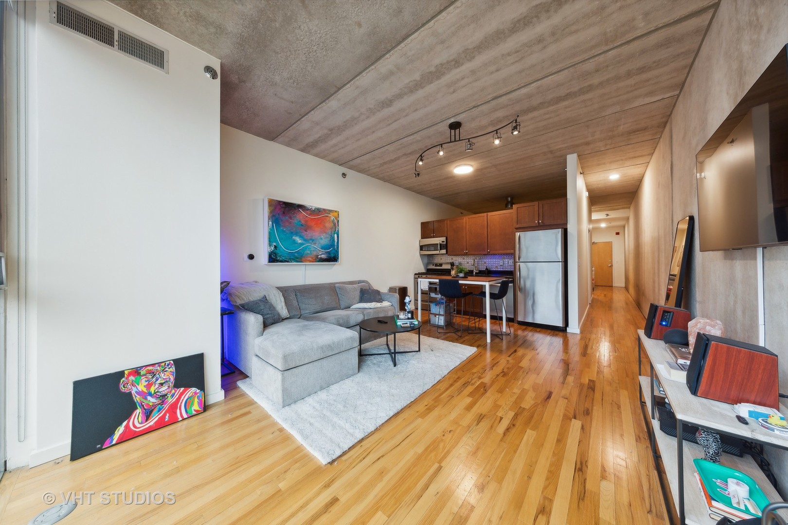 630 N Franklin Street Unit: 602
