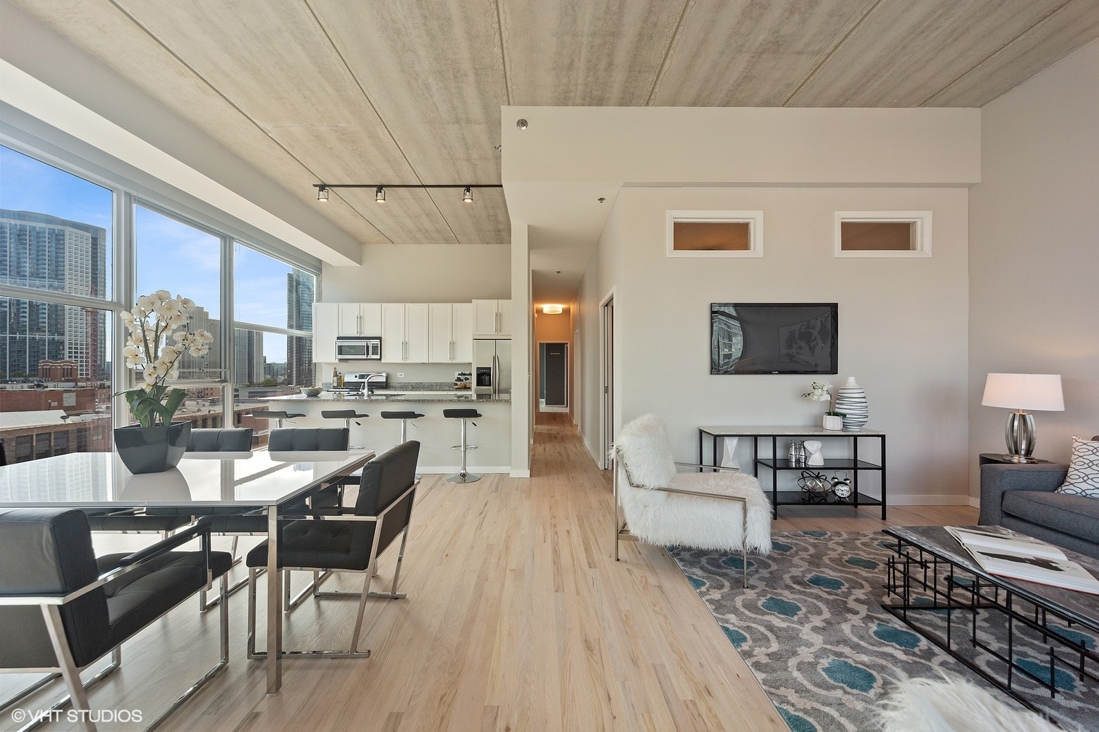 630 N Franklin Street Unit: 1108