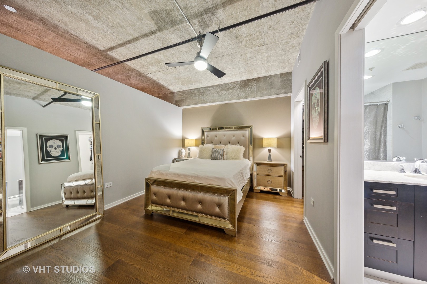 240 E Illinois Street Unit: 402