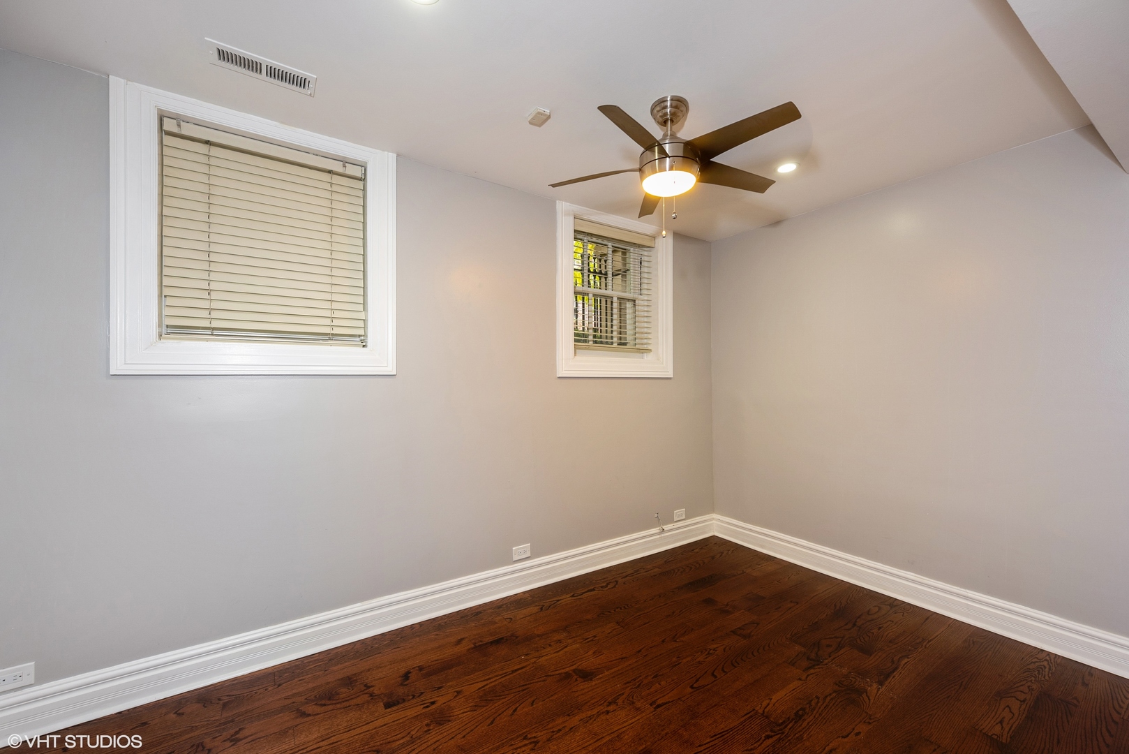 1201 N Astor Street Unit: G