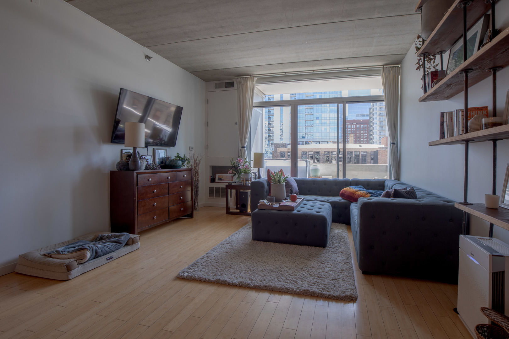 630 N Franklin Street Unit: 803