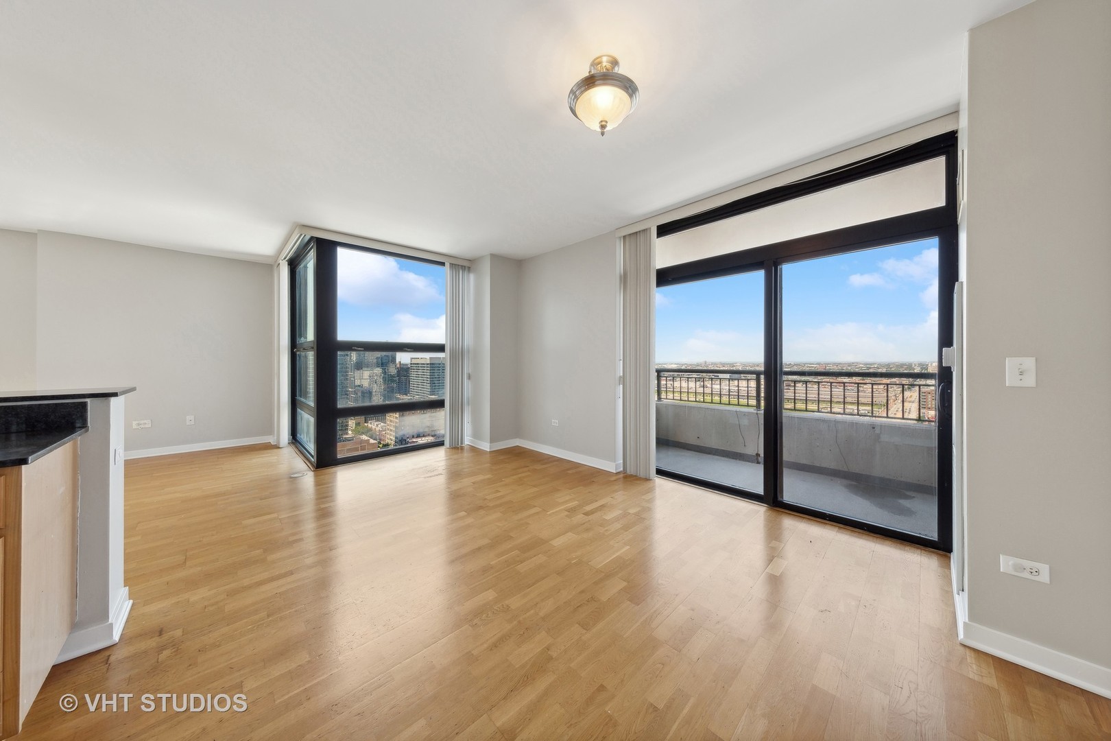 1160 S MICHIGAN Avenue Unit: 2603