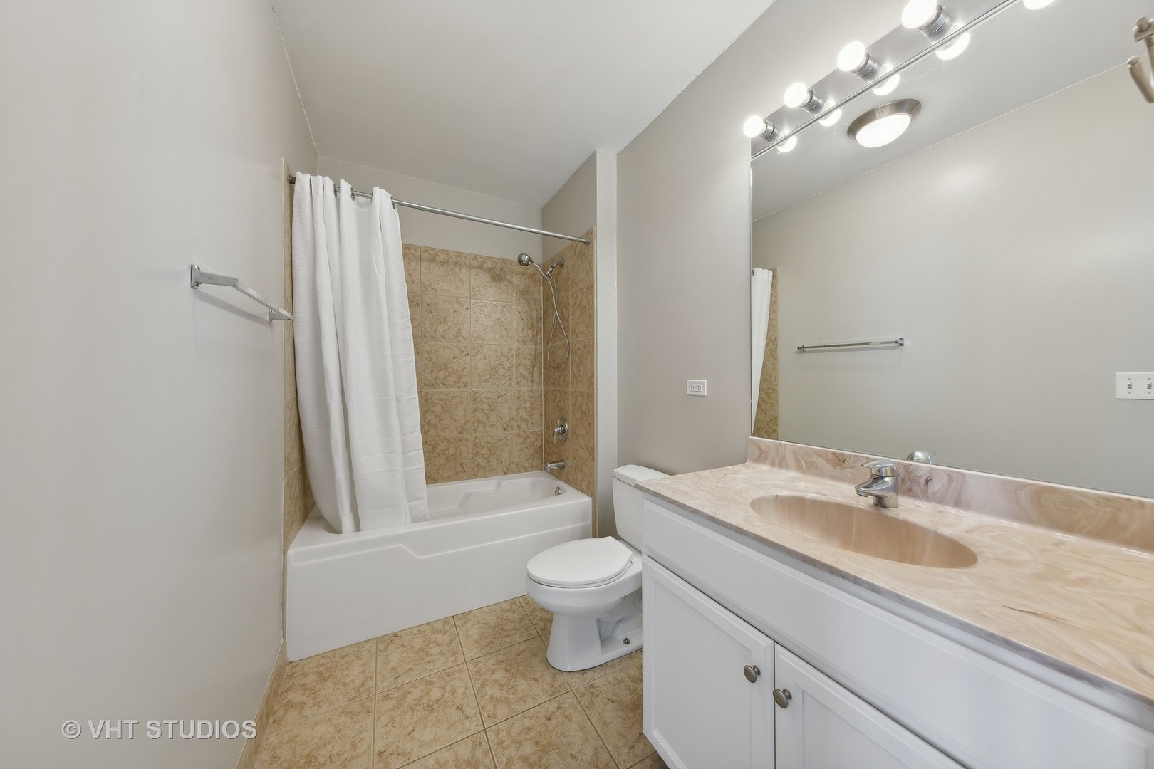 1160 S MICHIGAN Avenue Unit: 2603